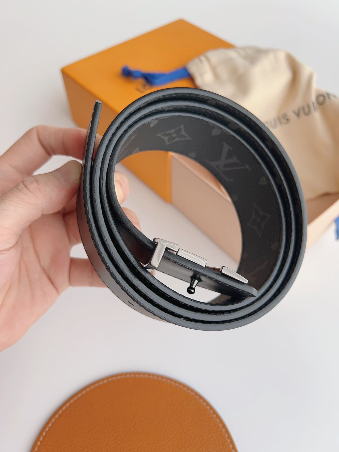 DÂY LƯNG LOUIS VUITTON BLACK MONOGRAM LEATHER Khóa bạc
