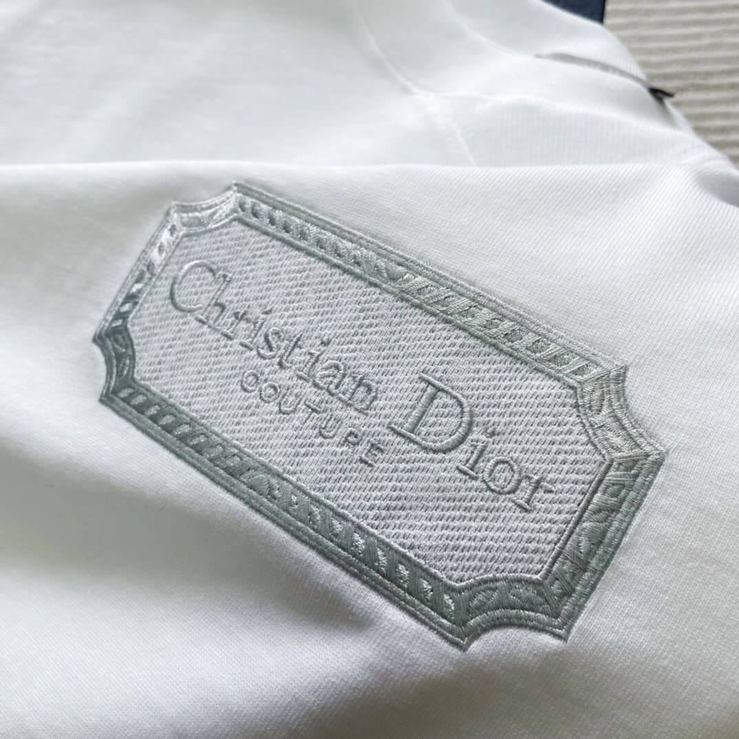 ÁO DIOR T SHIRT MÀU TRẮNG UNISEX