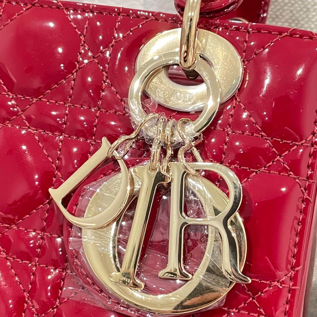 TÚI CHRISTIAN DIOR LADY DIOR Cannage Calfskin Gloss Red
