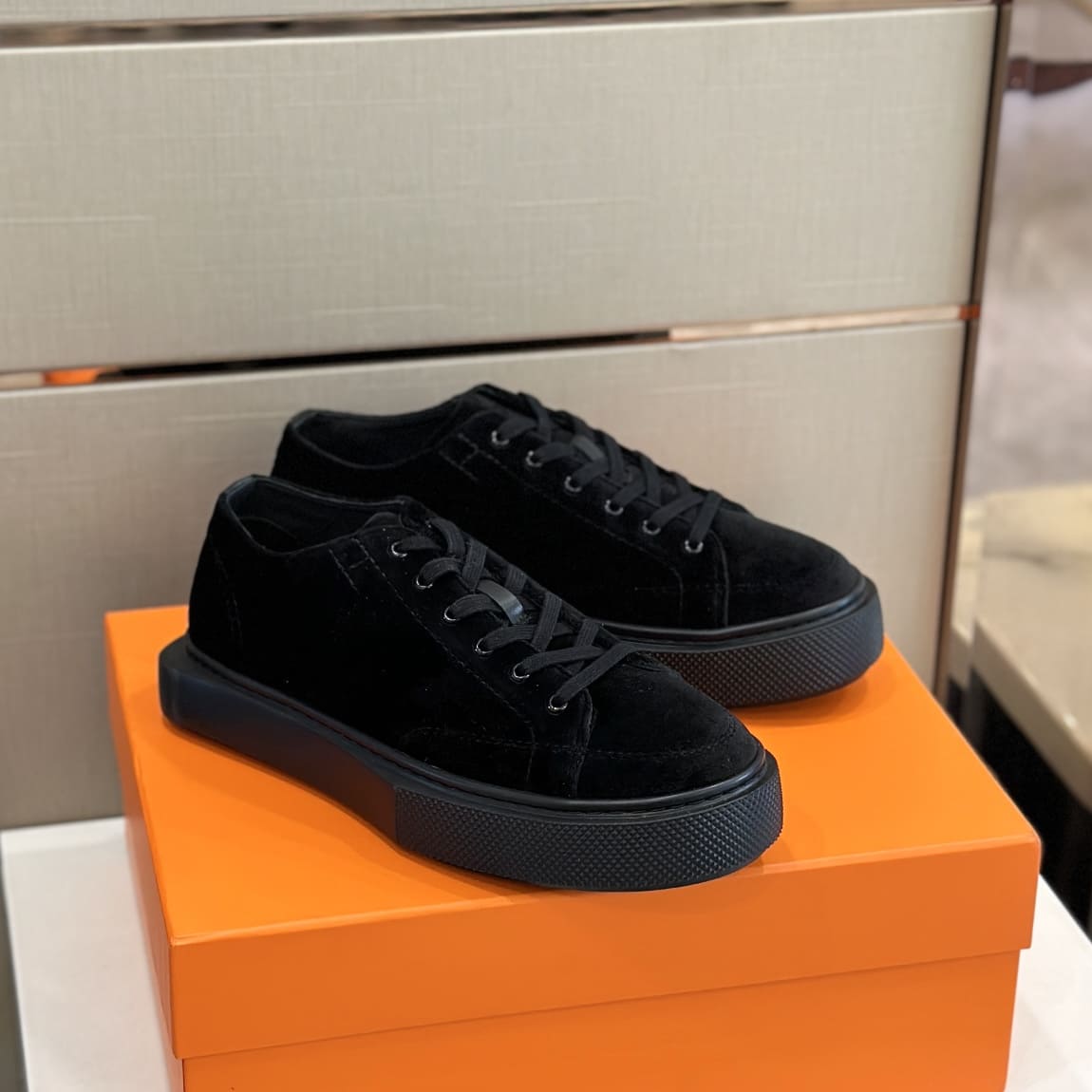 GIÀY HERMES SNEAKER LOW SPORTS SUEDE BLACK