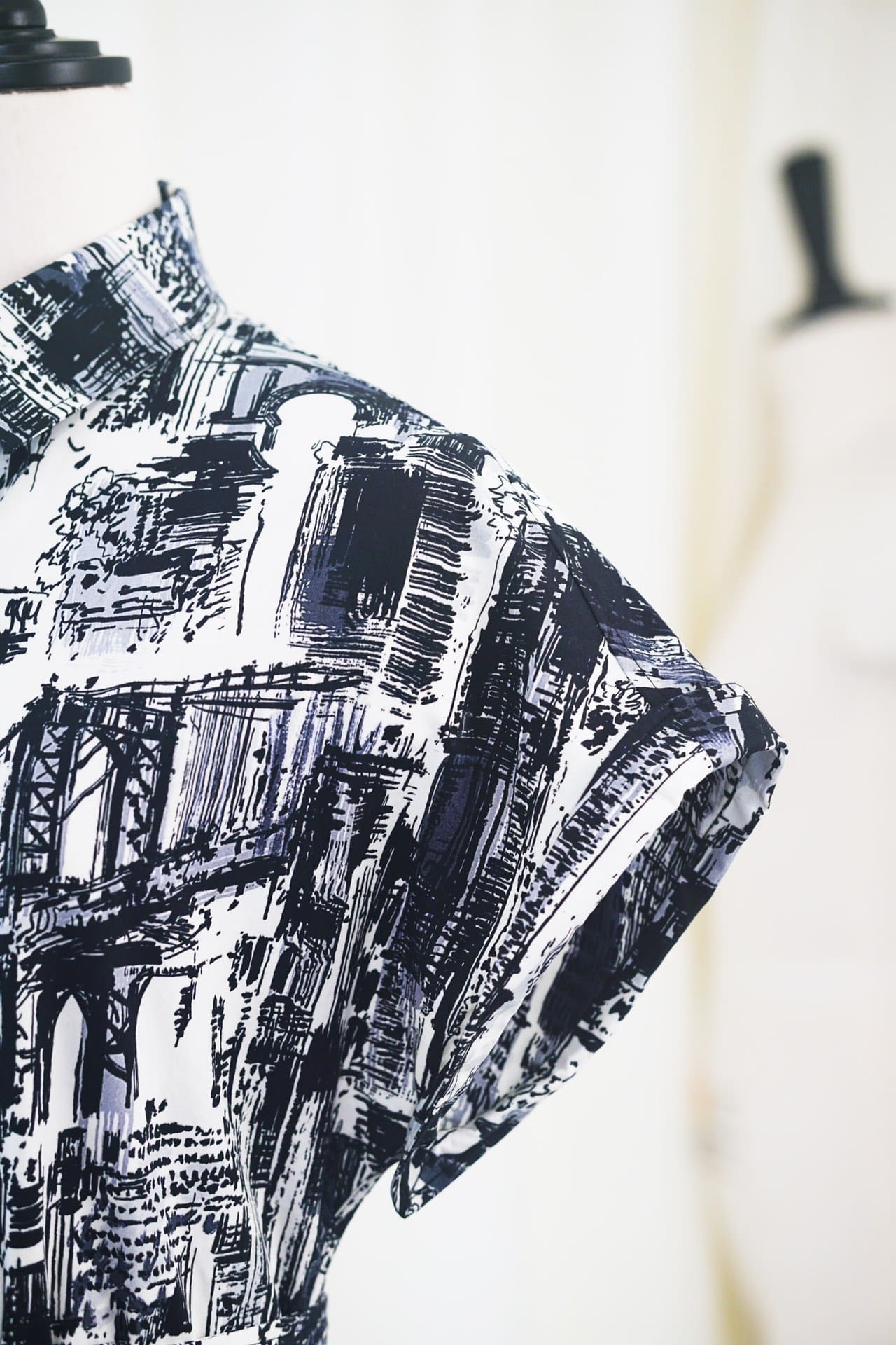 ĐẦM DIOR BLACK AND WHITE MID DRESS High Classy
