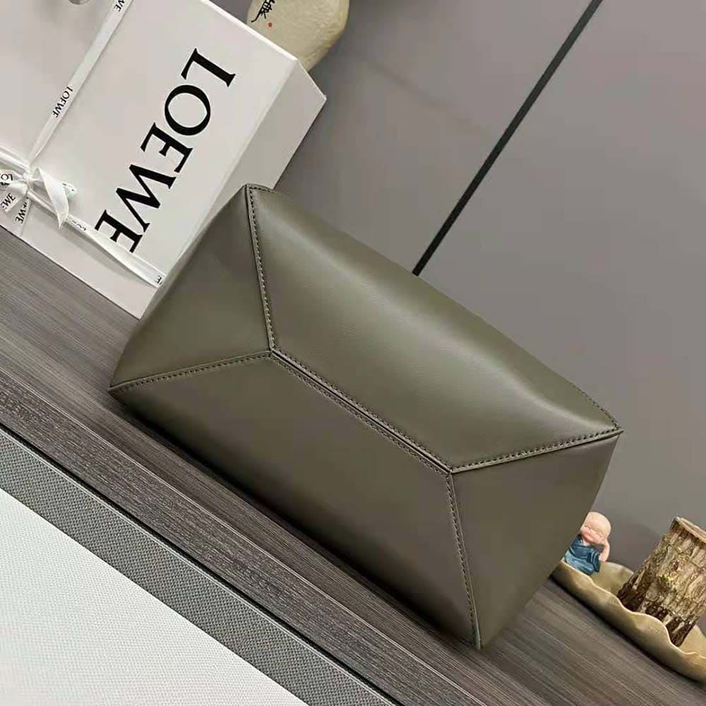 TÚI Loewe Unisex Puzzle Fold Tote in Shiny Calfskin-Green
