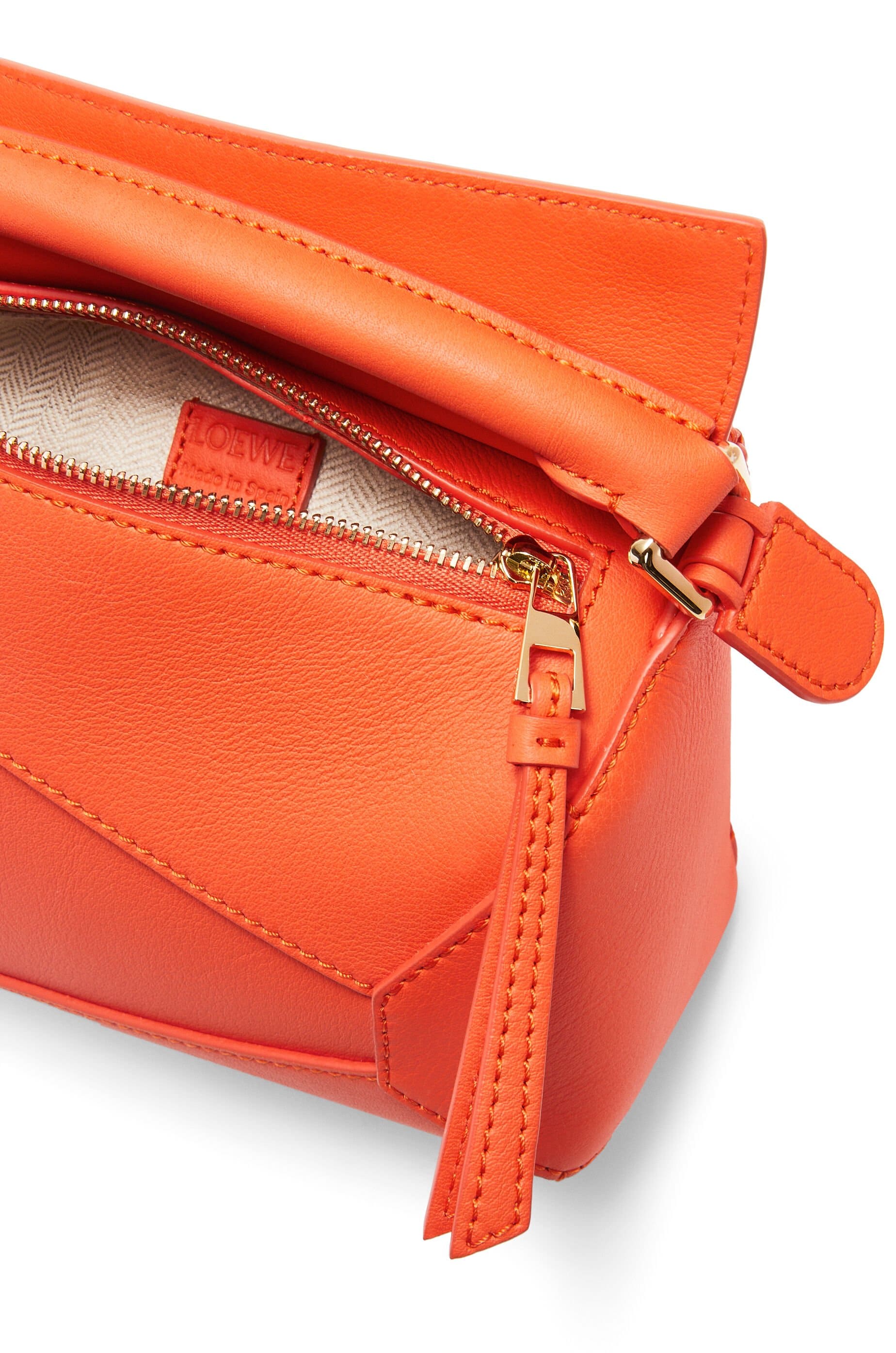Túi LOEWE Mini Puzzle bag in classic calfskin orange