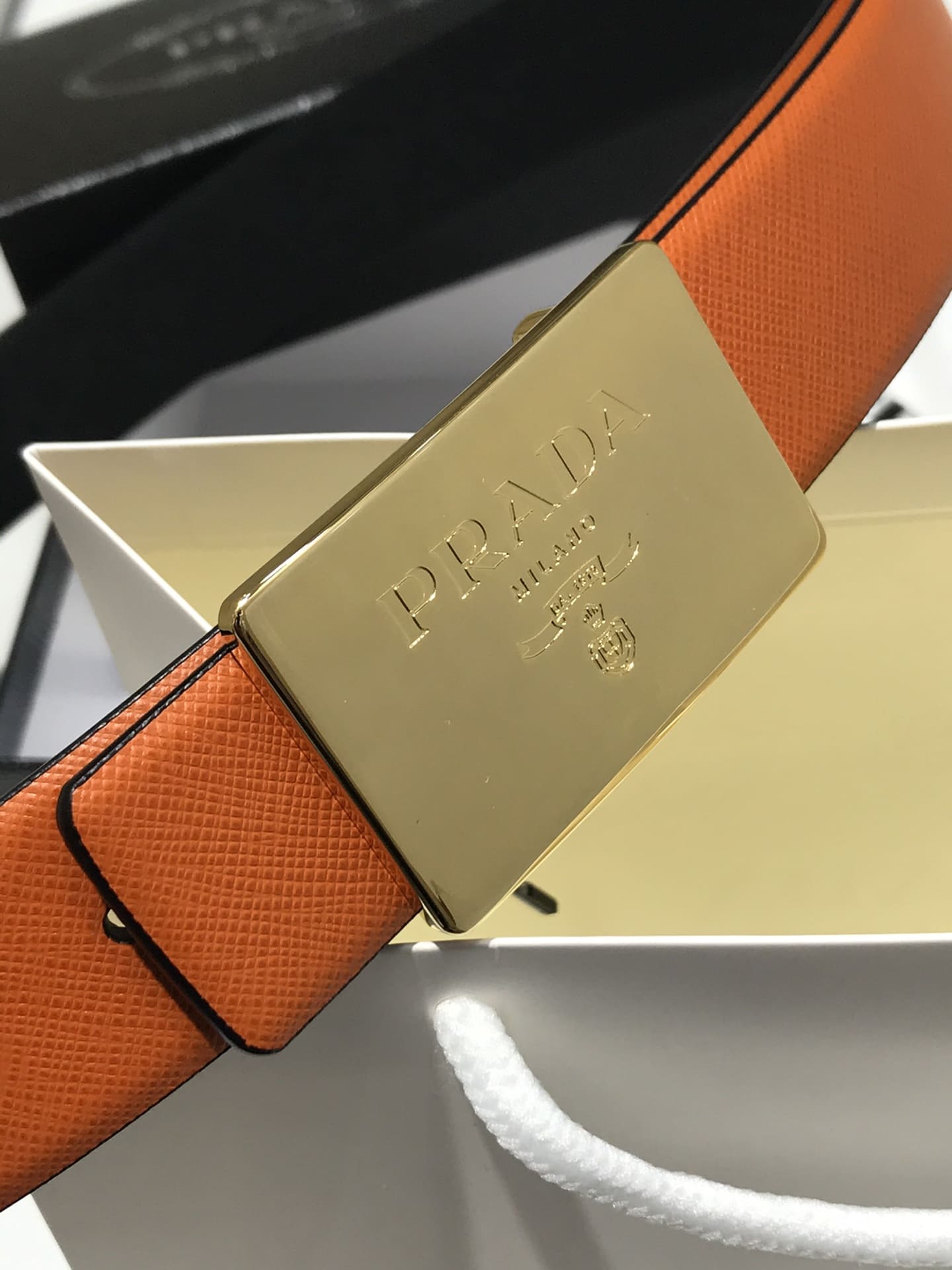 DÂY LƯNG PRADA ORANGE SAFFIANO LEATHER Khóa vàng
