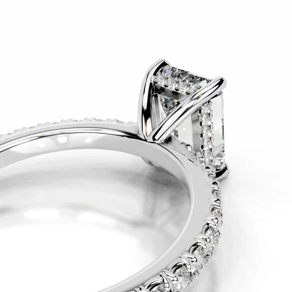 Nhẫn kim cương nhân tạo hình Emerald ngọc lục bảo vàng trắng 18K