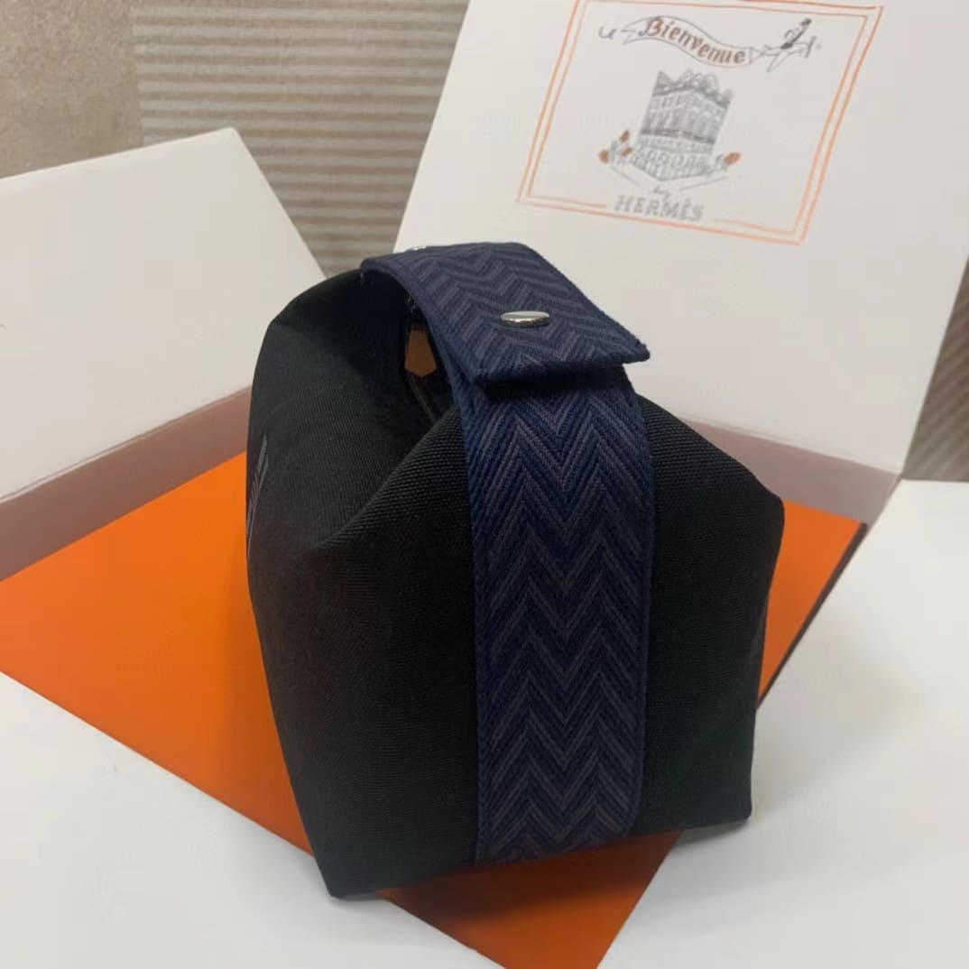 TÚI HERMES TROUSSE DE TOILETTE BRIDE A BRAC PM H MÀU ĐEN