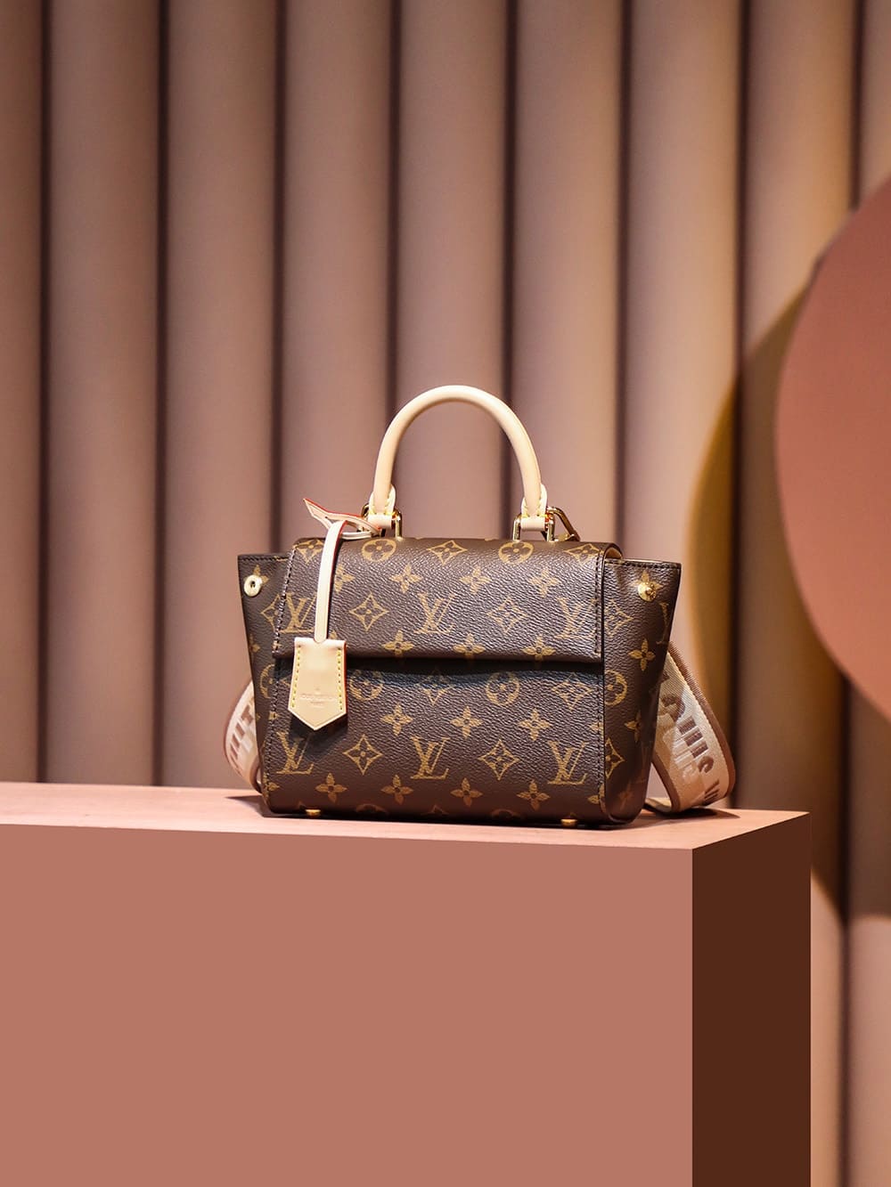 TÚI LOUIS VUITTON CLUNY MINI MONOGRAM BEST QUALITY SẢN PHẨM TỐT NHẤT