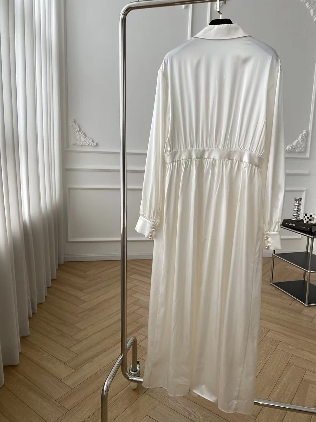 BỘ ĐỒ COCO CHANEL WHITE LONG PARTY High Classy