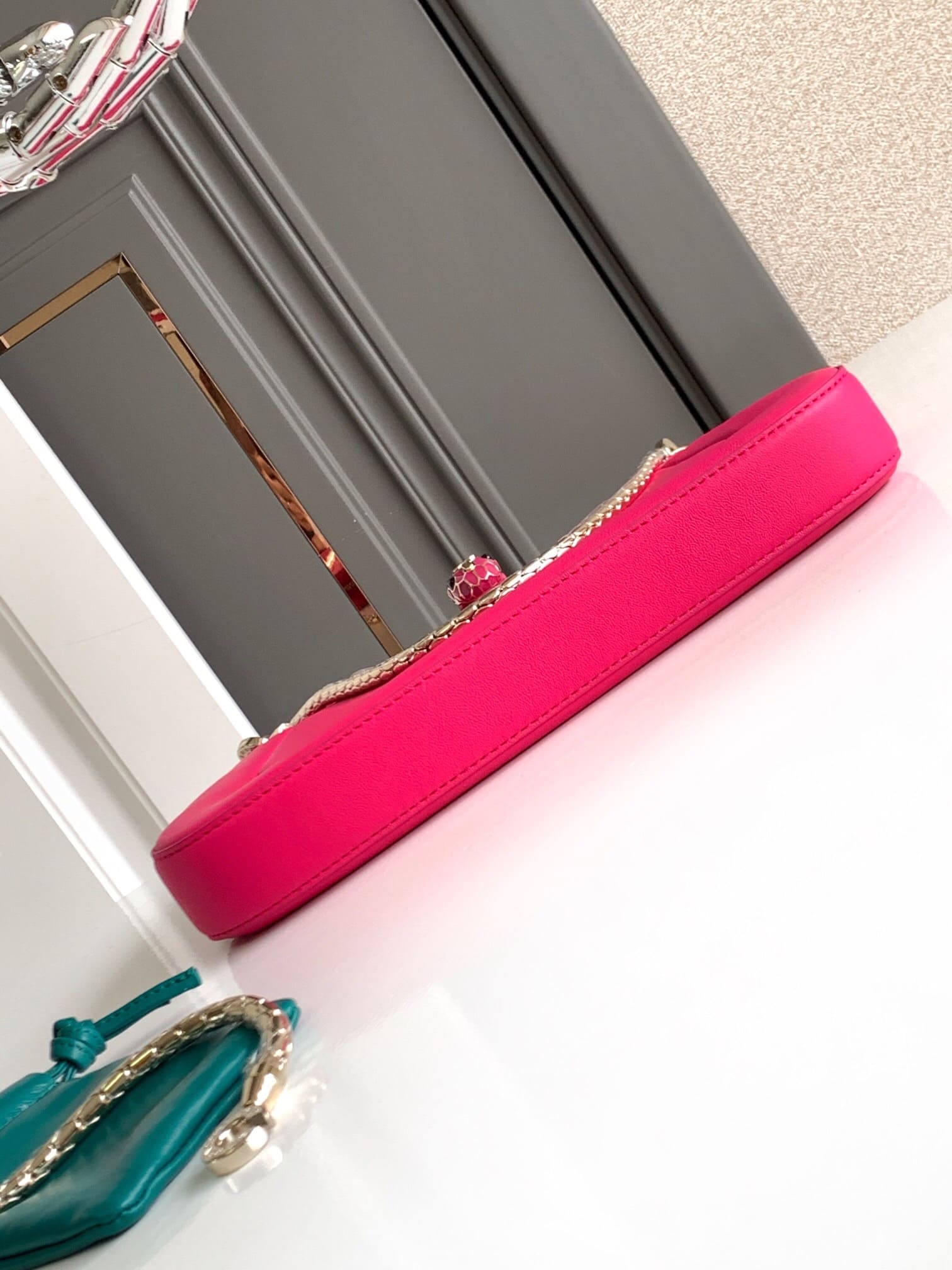 TÚI BVLGARI SERPENTI CALFSKIN PINK