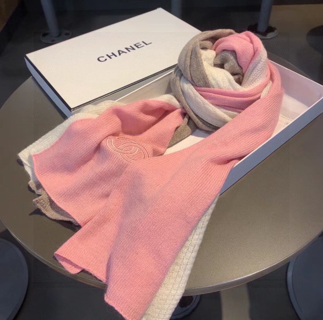 KHĂN CHANEL ORIGINAL CASHMERE scarf