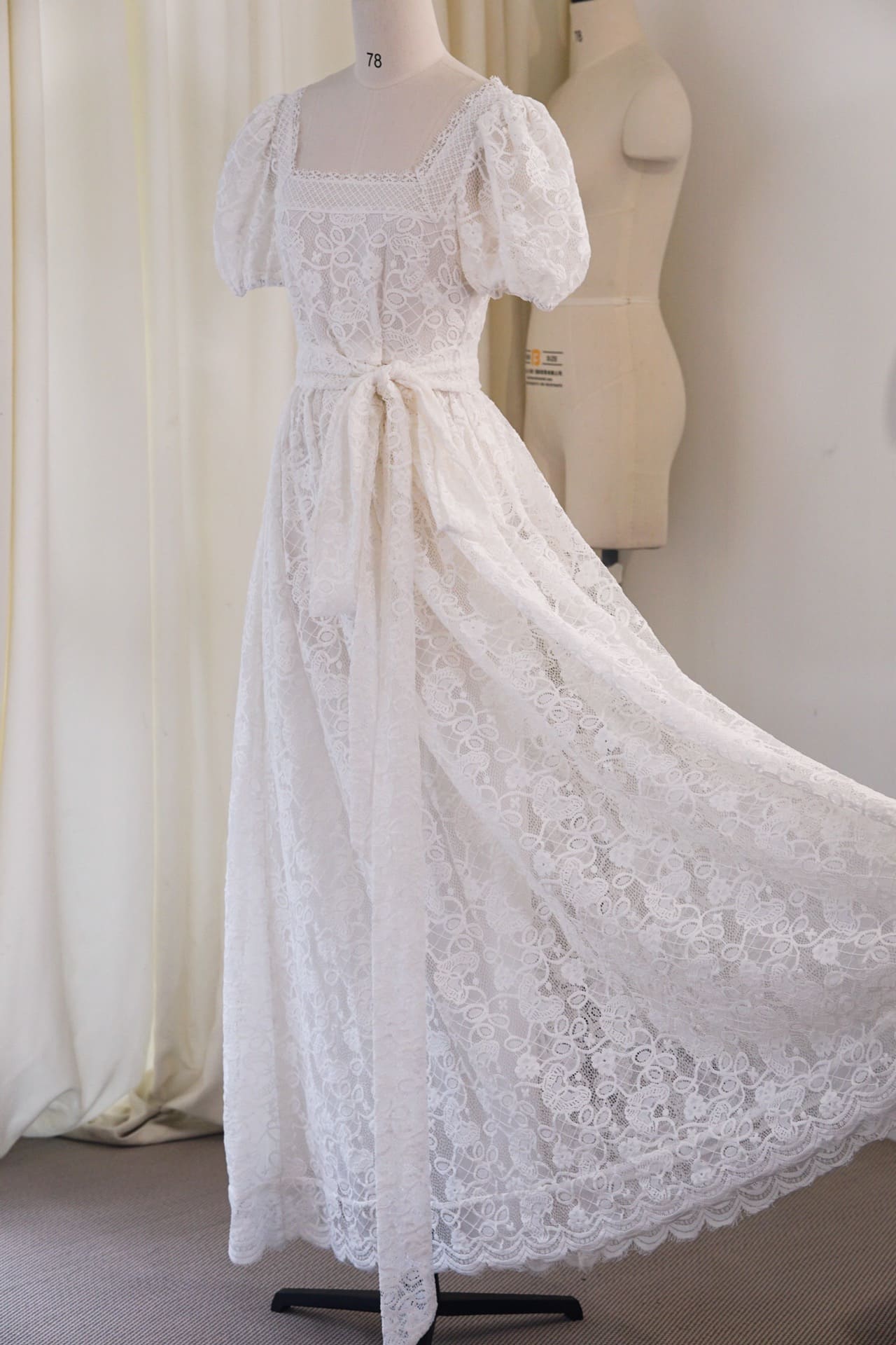 ĐẦM DIOR REN MÀU TRẮNG WHITE LONG DRESS High Classy