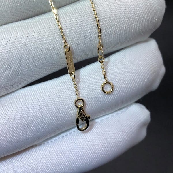Vòng tay VCA Sweet Alhambra Heart Carnelian vàng 18K  (Liên hệ để biết giá)