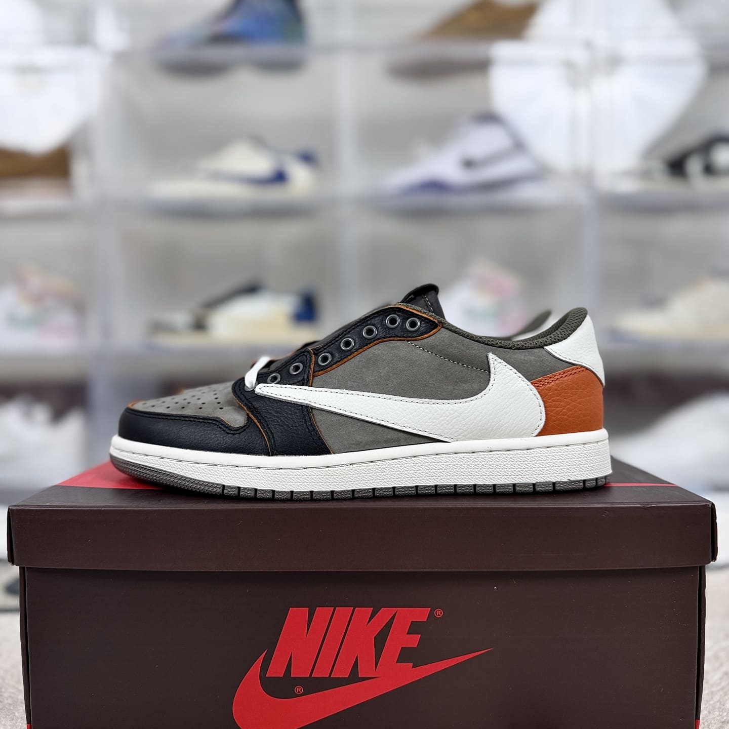 GIÀY TRAVIS SCOTT X AIR JORDAN AJ1 TEXAS LONGHORNS TOP QUALITY SHOES AAA