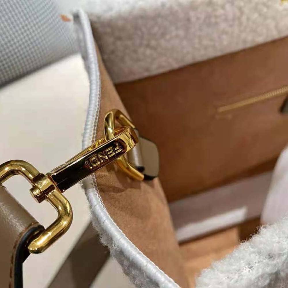 TÚI Fendi Women Sunshine Medium White Sheepskin Shopper
