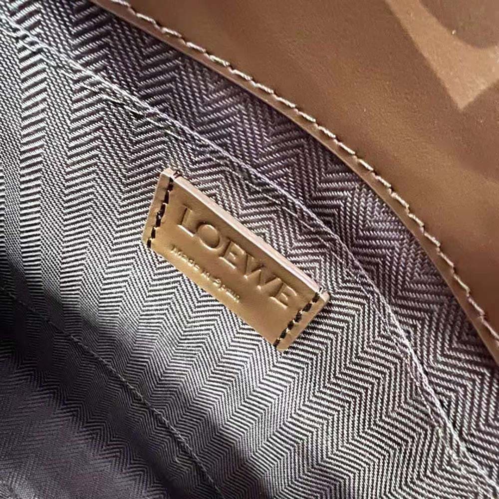 TÚI LOEWE Tote Standard A5 bằng da bê màu nâu đậm