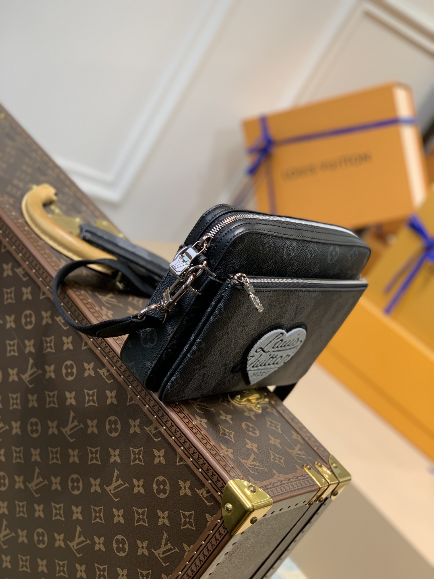 TÚI LOUIS VUITTON TRIO NIGO VIRGIL ABLOH Messenger Bag