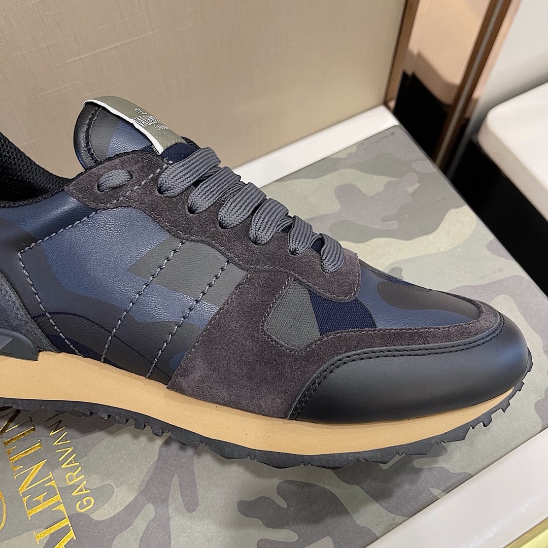 GIÀY VALENTINO STUDD LEATHER RUNNER SNEAKER SHOES AAA