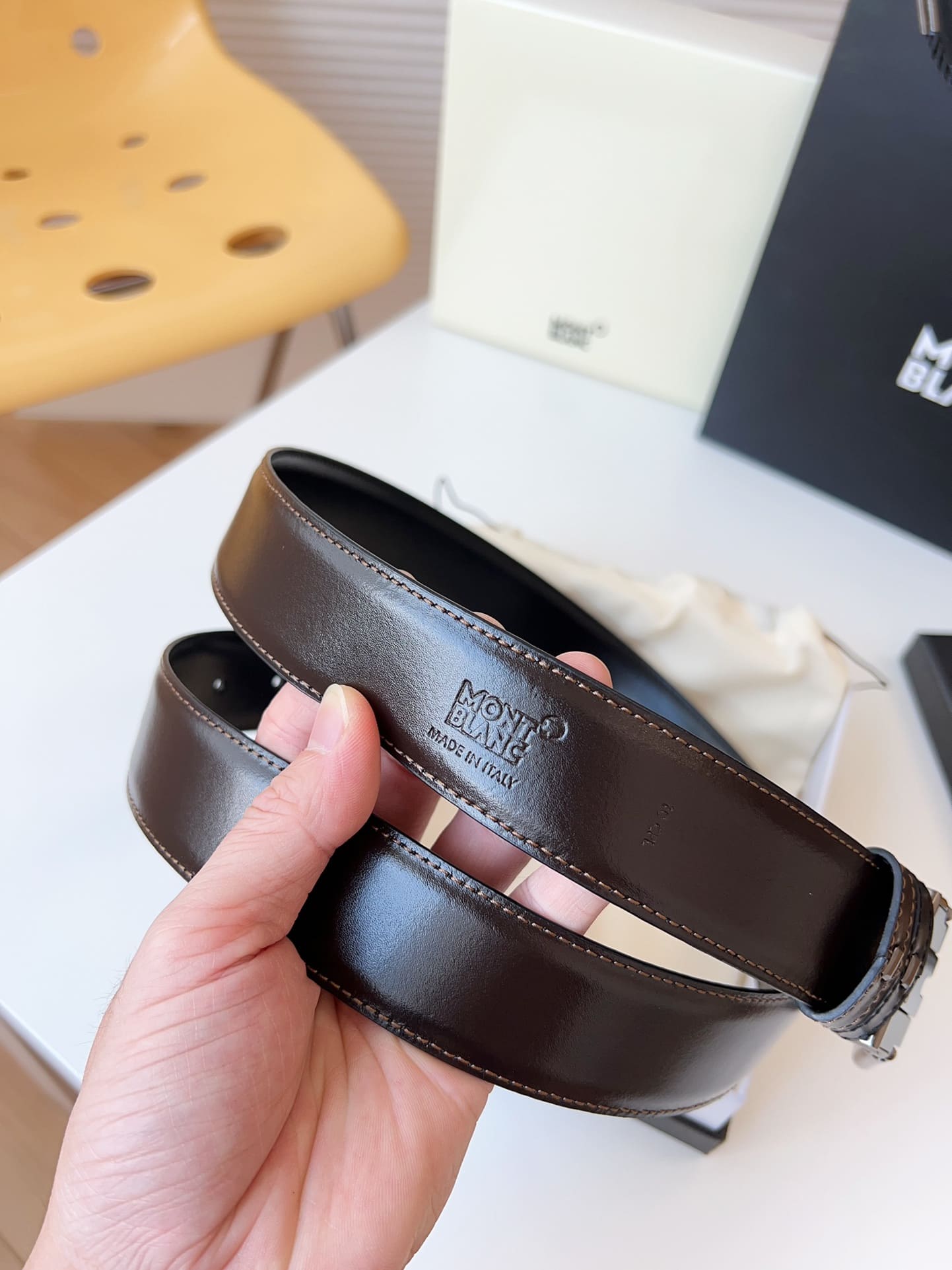 DÂY LƯNG MONTBLANC CALFSKIN LEATHER Belt Khóa bạc