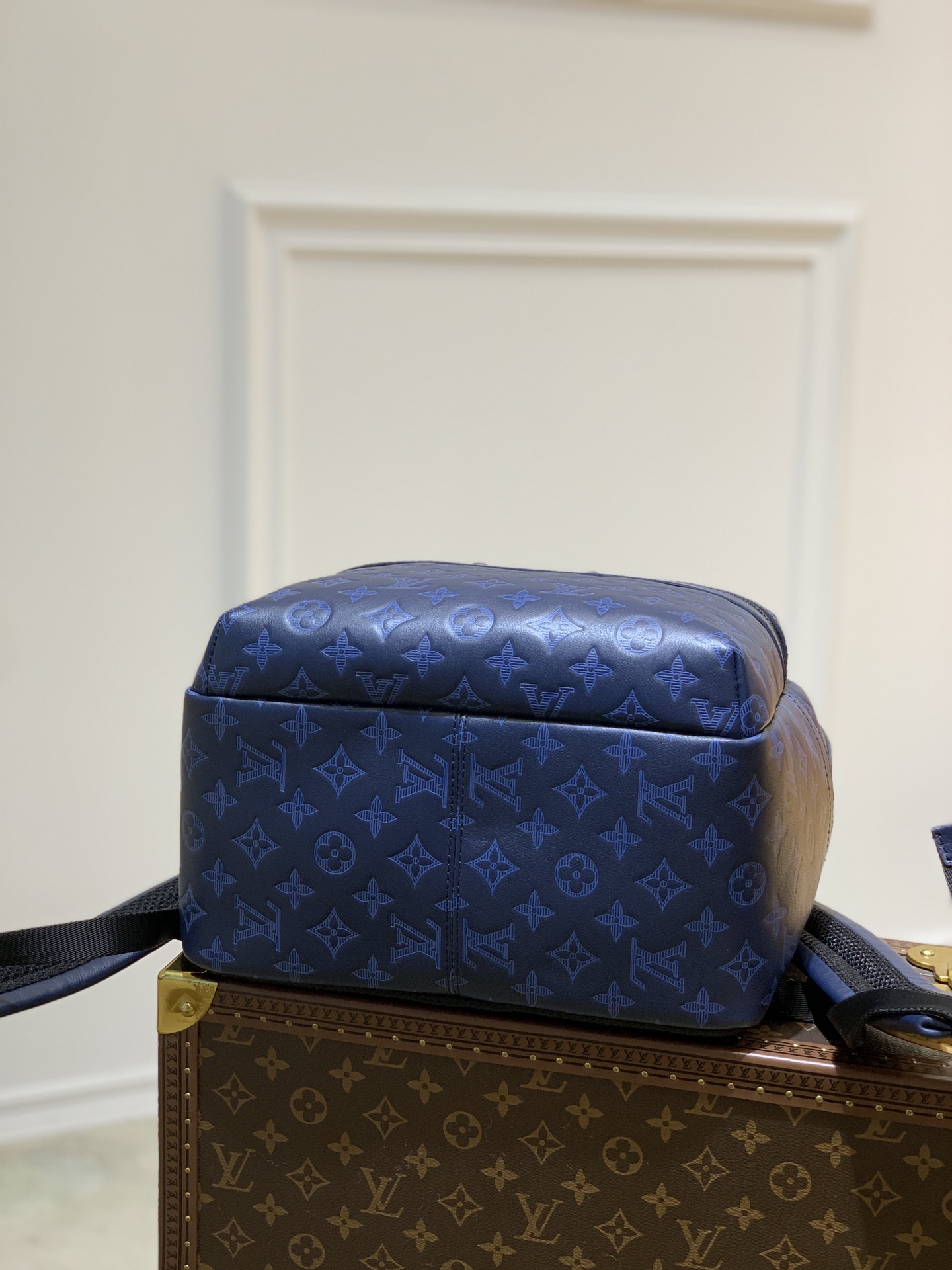 BALO LOUIS VUITTON MONOGRAM SHADOW Leather Backpack-Blue