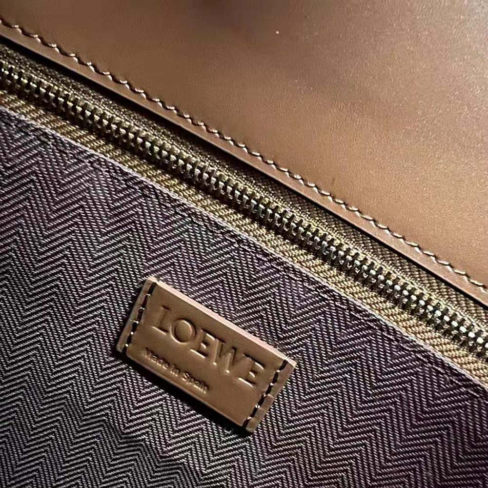 TÚI Loewe Women LOEWE Standard A5 Tote in Sleek Calfskin-Tan