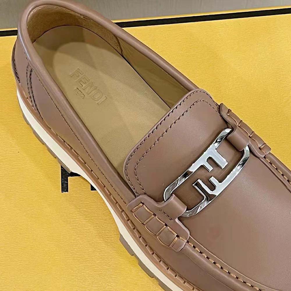 GIÀY Fendi O’Lock Loafers Brown Leather