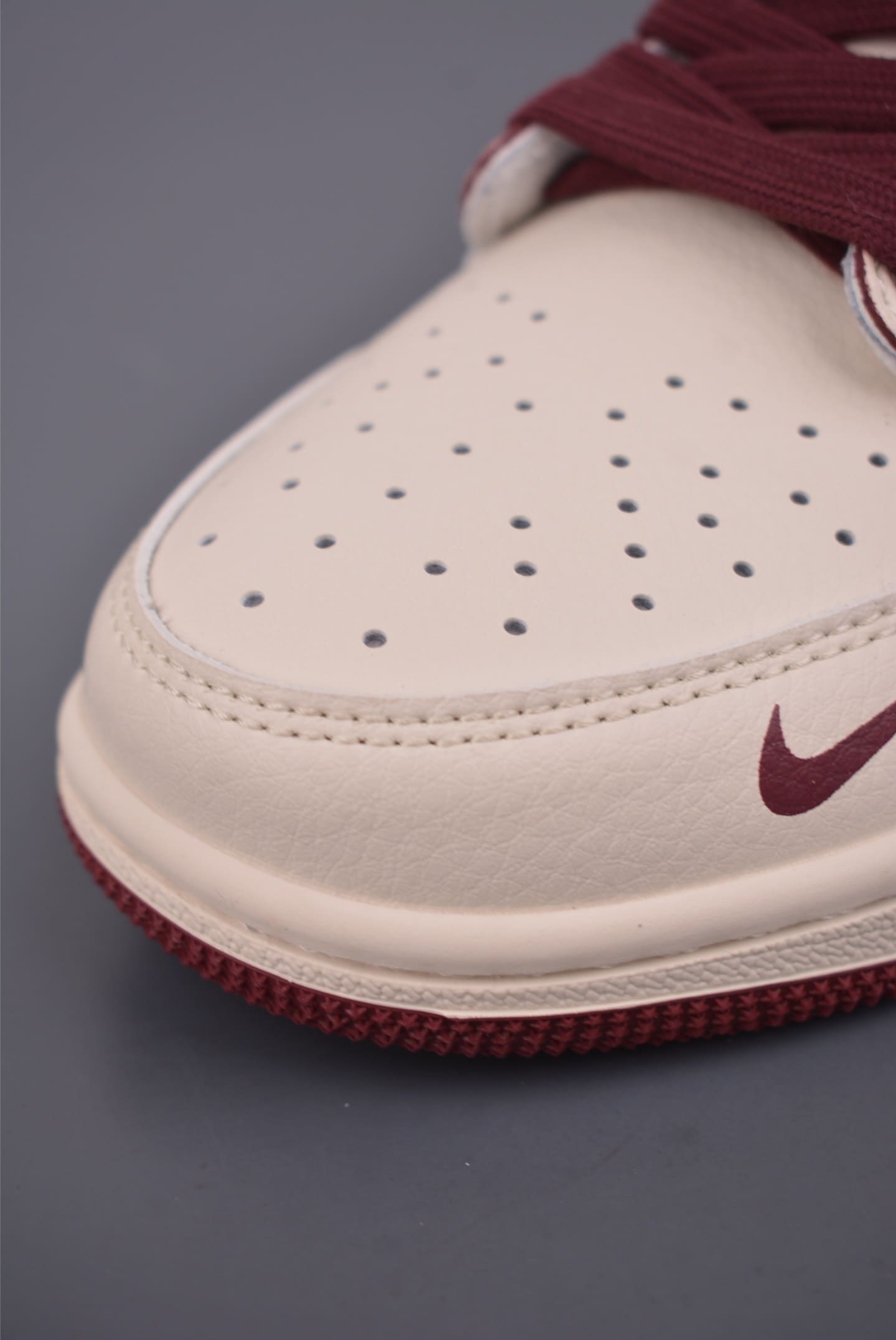 GIÀY TRAVIS SCOTT X AIR JORDAN 1 LOW NĂM NGỰA TRẮNG ĐỎ BURGUNDY TOP QUALITY SHOES AAA