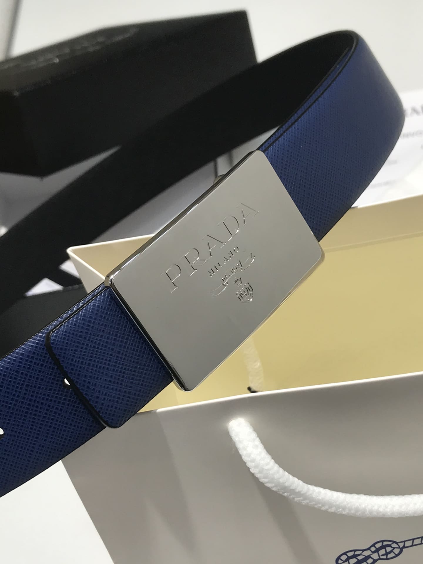 DÂY LƯNG PRADA BLUE SAFFIANO LEATHER Khóa bạc