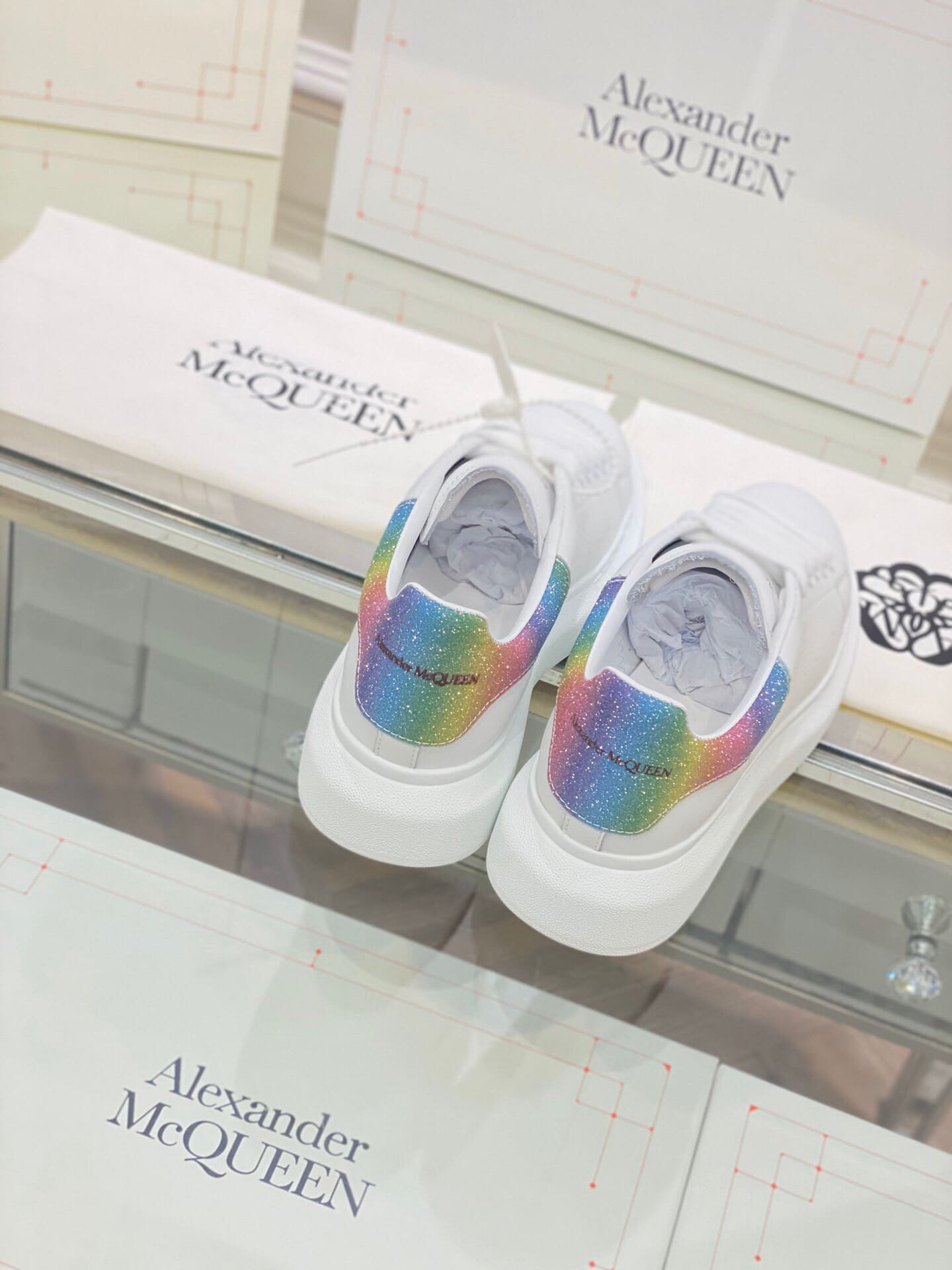 GIÀY ALEXANDER MCQUEEN SNEAKERS SHOES AAA UNISEX NAM VÀ NỮ DA BÊ HẢO HẠNG