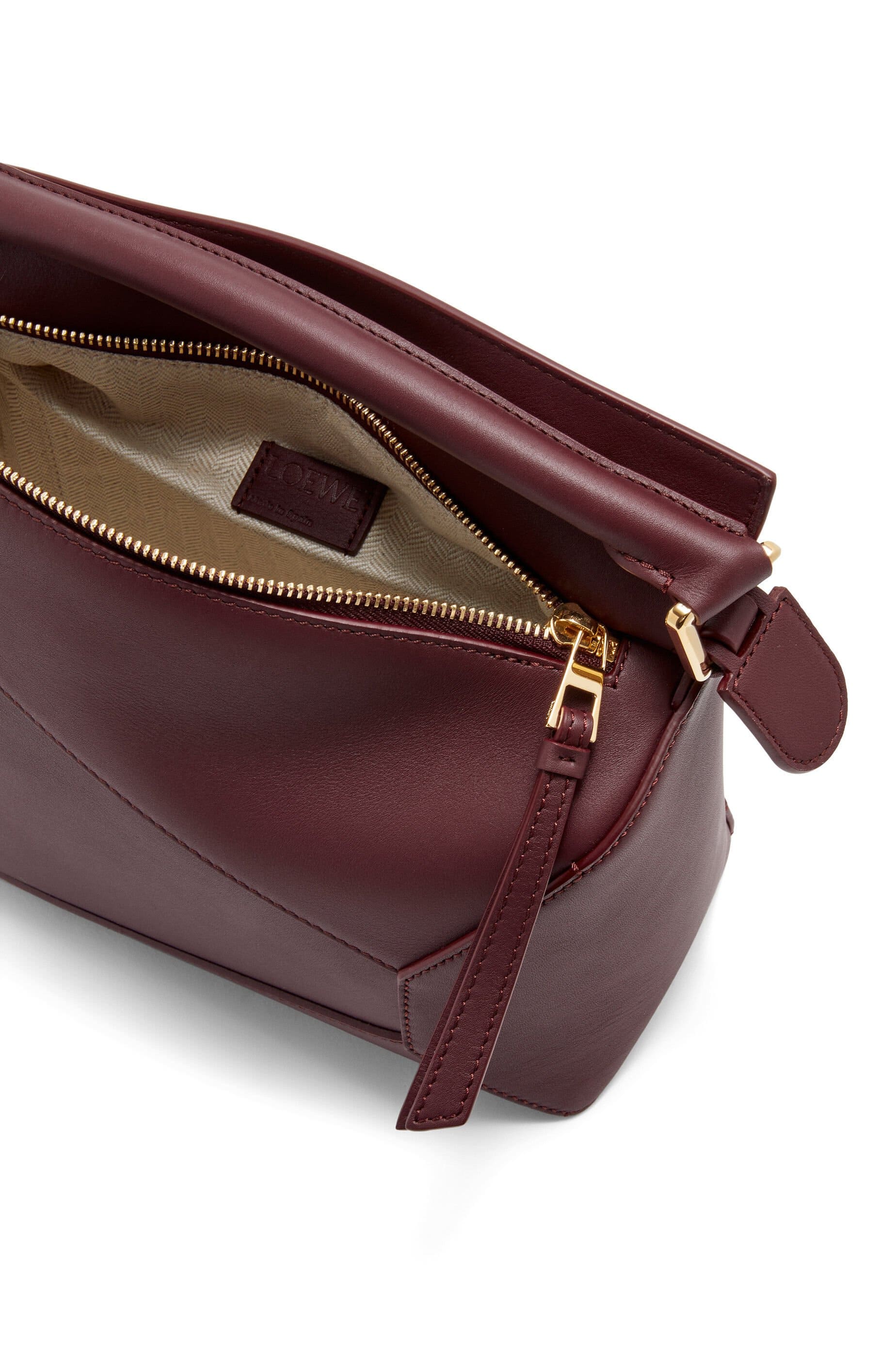 Túi LOEWE Small Puzzle bag in classic calfskin burgundy