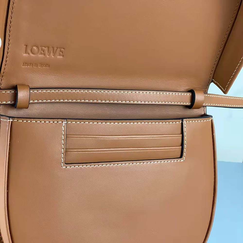TÚI LOEWE Heel Bag in Soft Calfskin