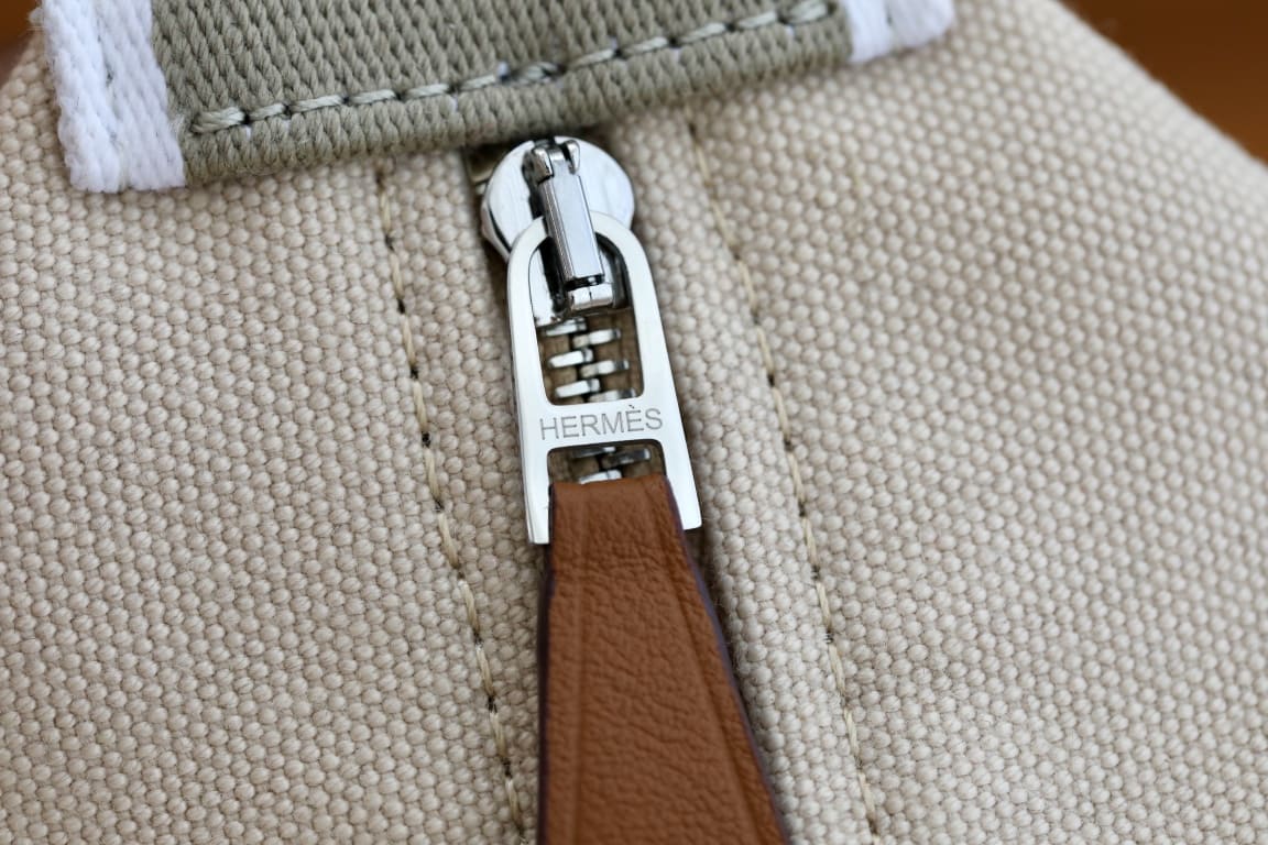 TÚI HERMES TROUSSE DE TOILETTE BRIDE A BRAC PM H MÀU XÁM