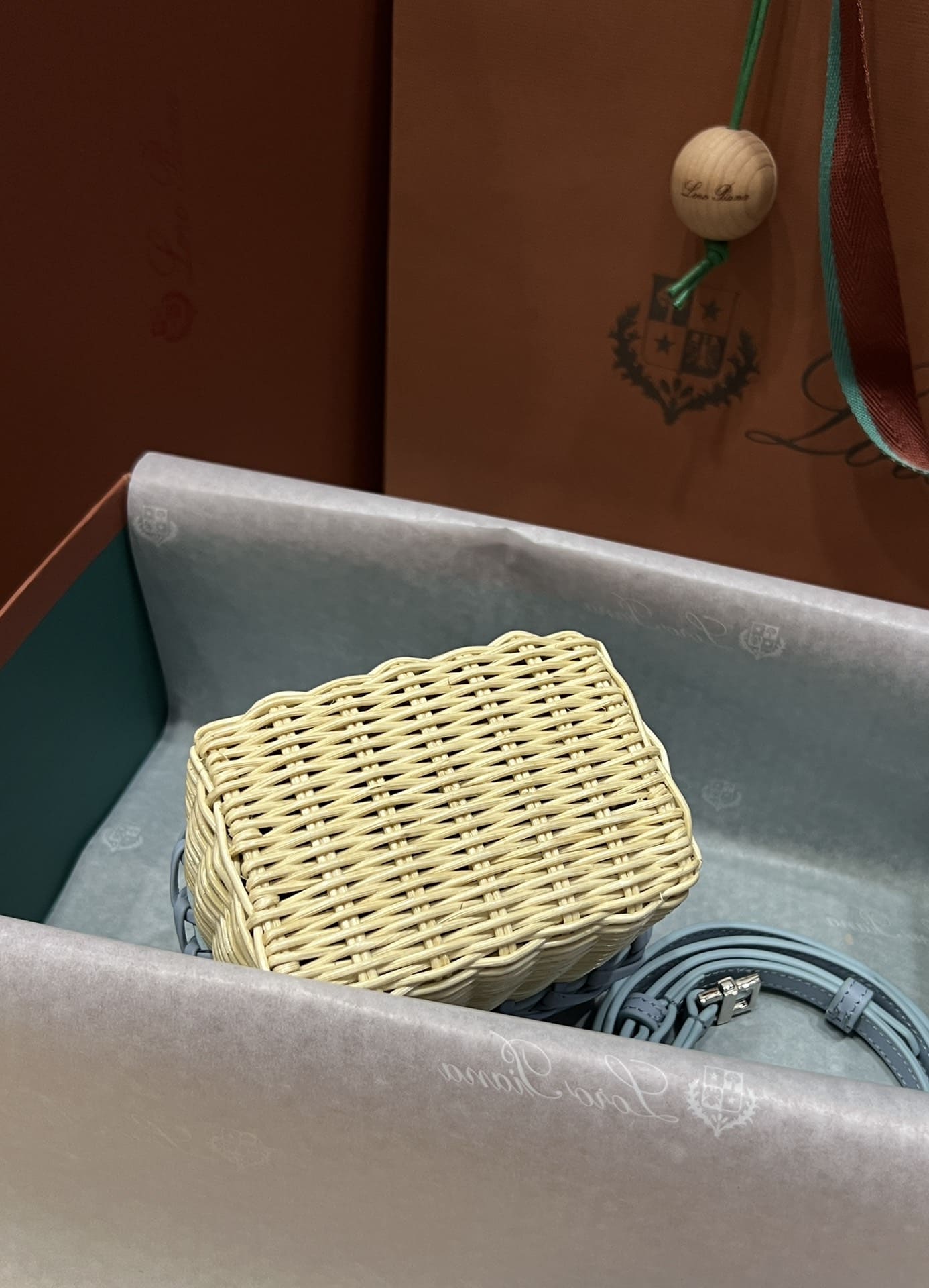 TÚI Loro Piana Women Extra Pocket Cross Body Wicker bằng da bê kết hợp tre đan