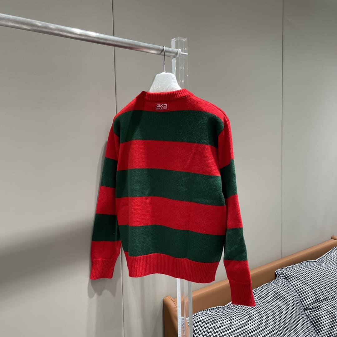 ÁO GUCCI GG V Neck Logo Sweater