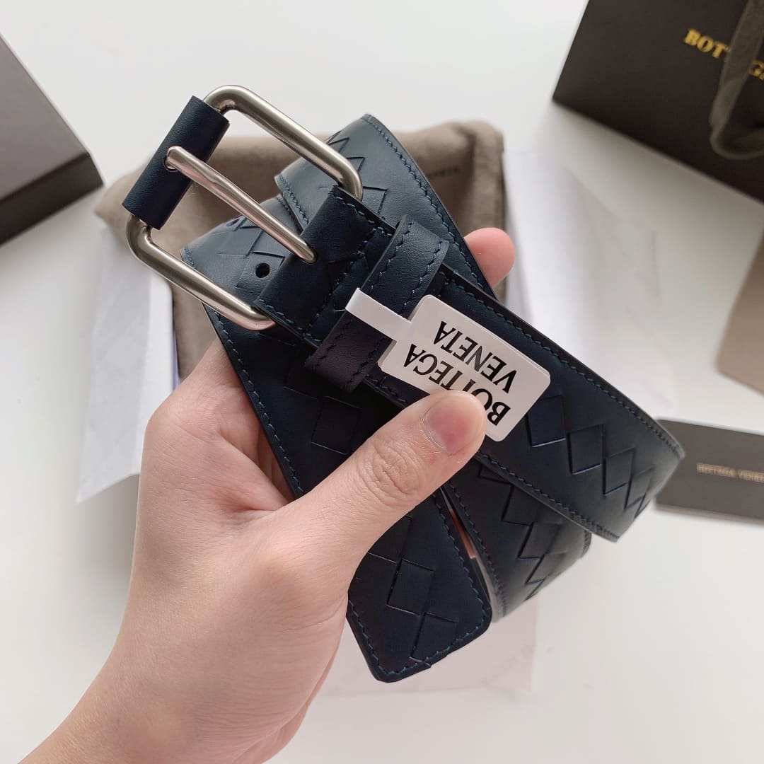 DÂY LƯNG BOTTGA VENETA BLUE INTRECCIATO LEATHER Khóa bạc