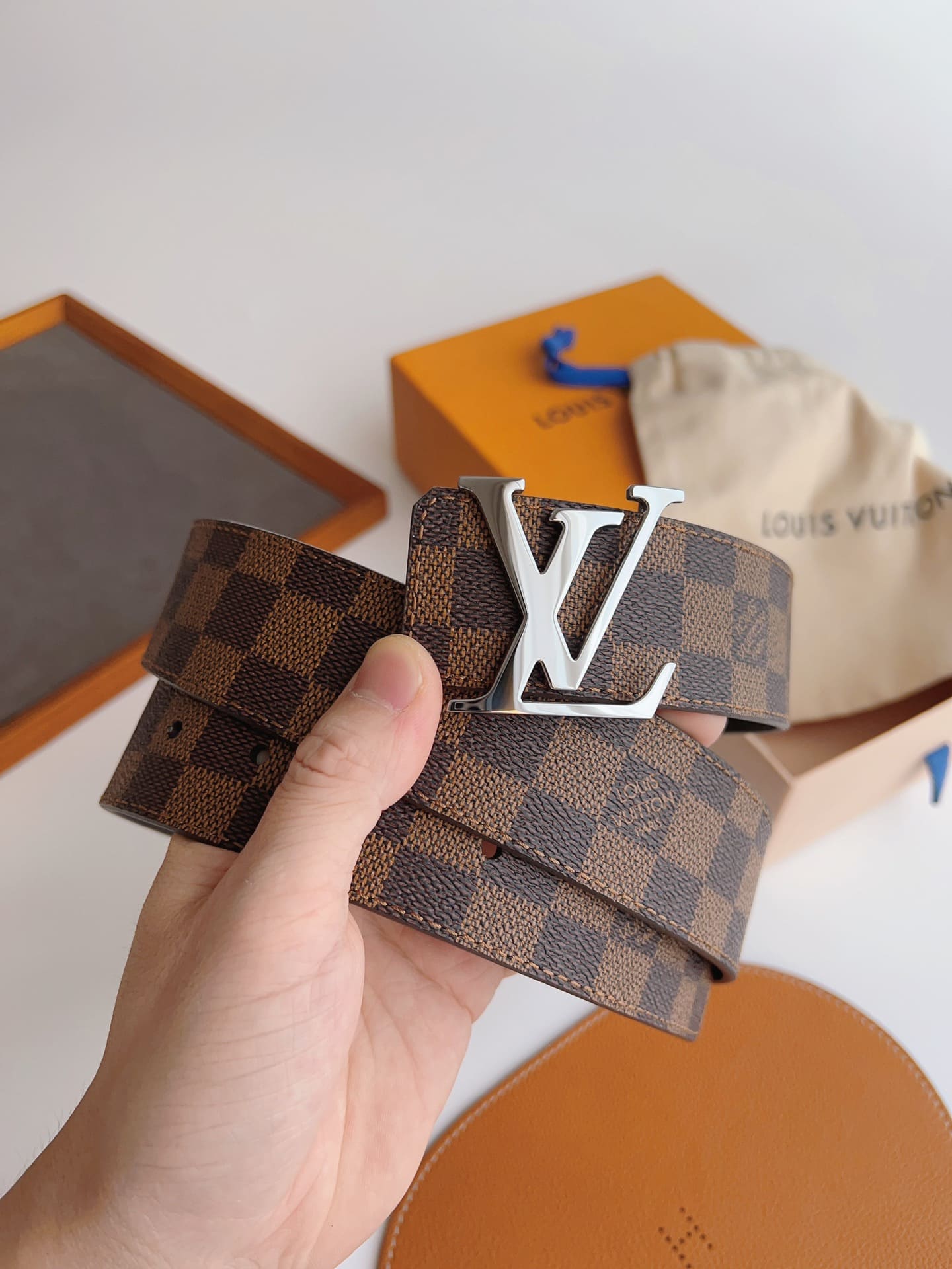DÂY LƯNG LOUIS VUITTON SQUARE BROWN MONOGRAM LEATHER Khóa bạc