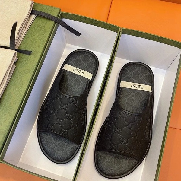 DÉP GUCCI GG CANVAS UNISEX SLIPPER