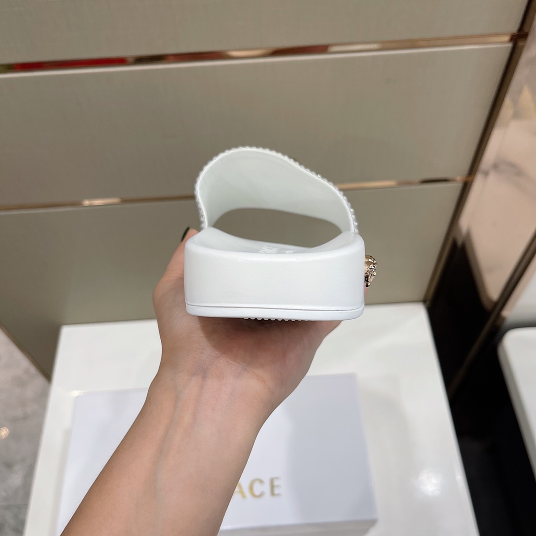 DÉP VERSACE MEDUSA HEAD GLITTER SLIPPER