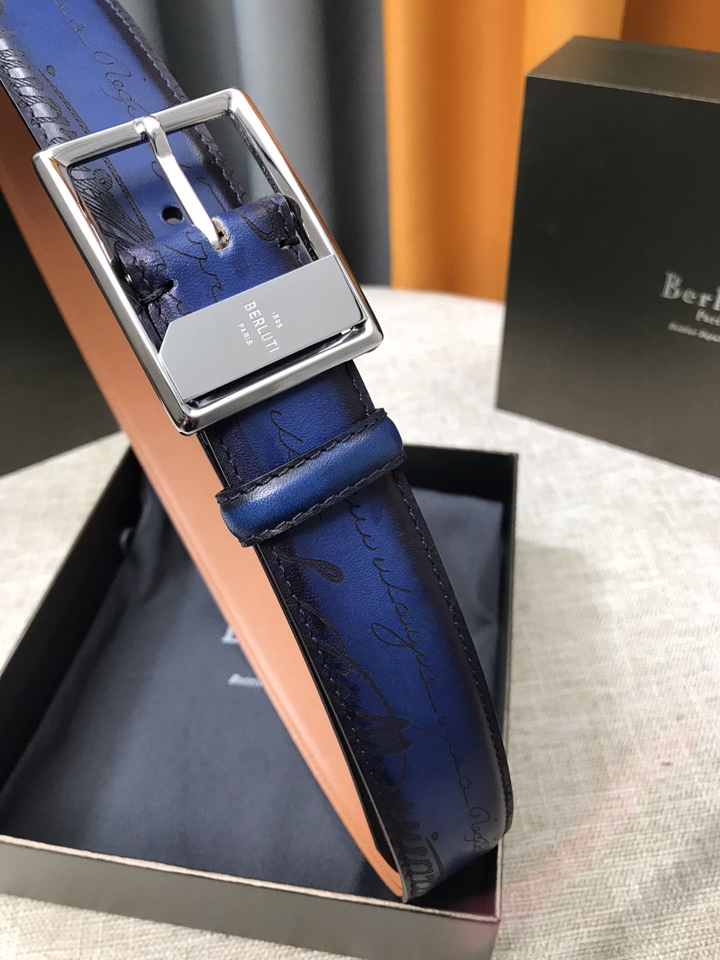 DÂY LƯNG BERLUTI PATINA Leather khóa trắng