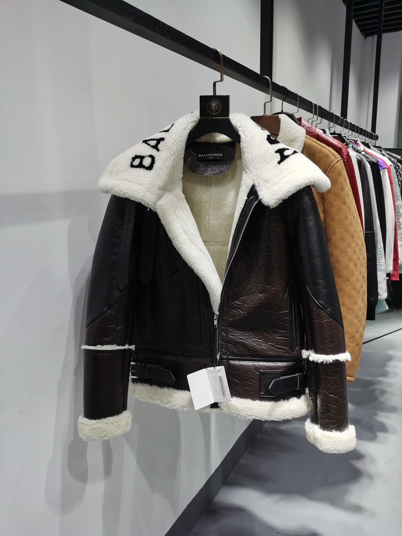 ÁO BALENCIAGA LEATHER JACKET LÓT LÔNG