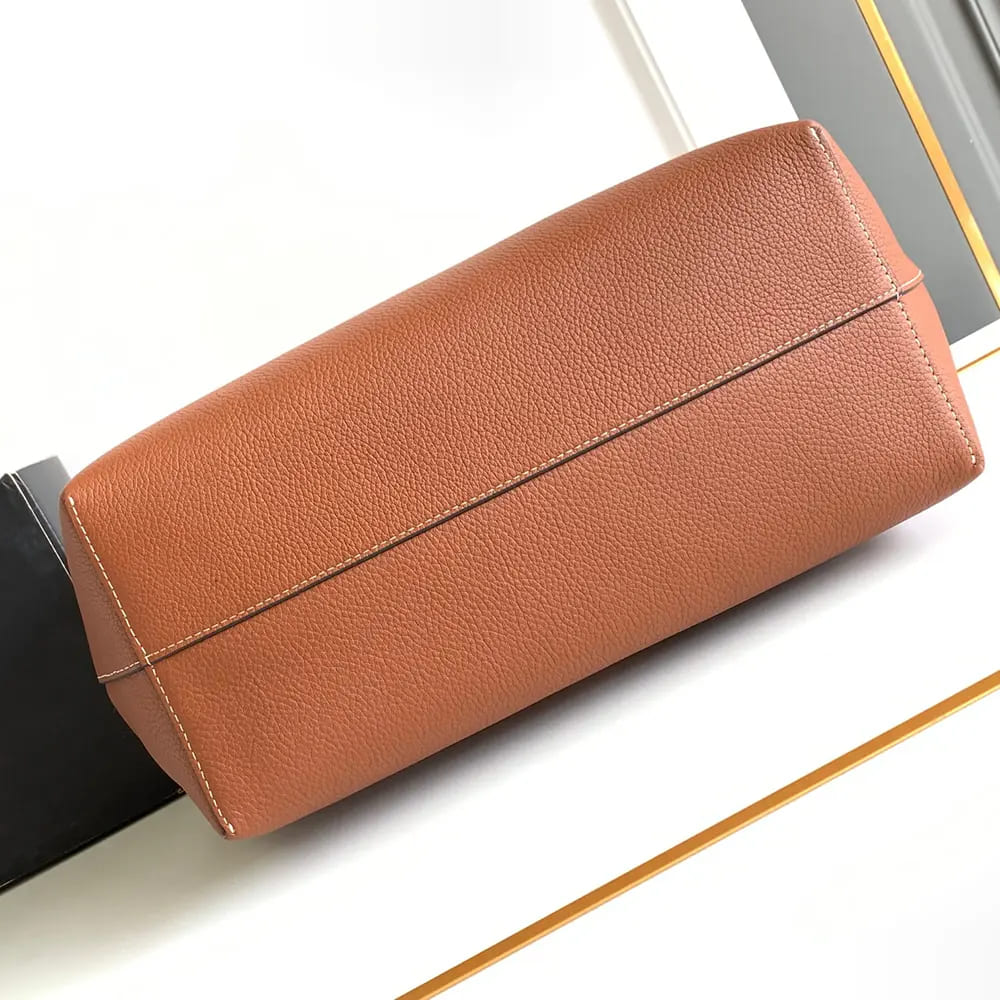 TÚI Celine Women Medium Cabas Anaïs Cuir Triomphe in Grained Calfskin-Tan