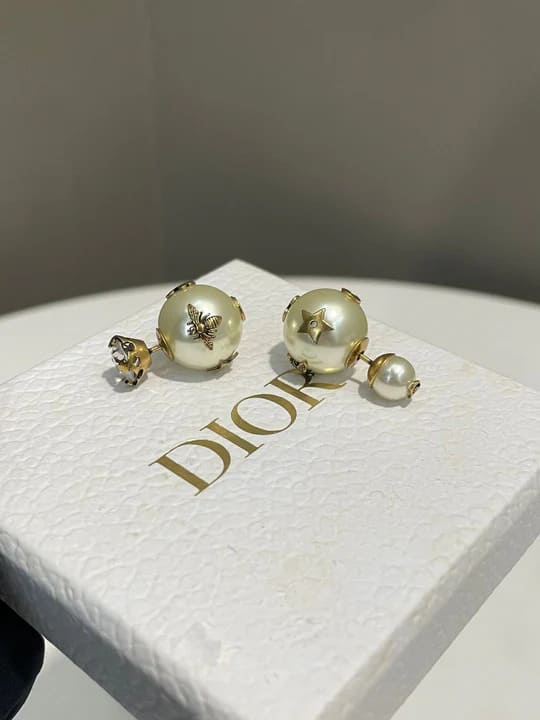 HOA TAI DIOR CD PEARLS BEE TRIBALES