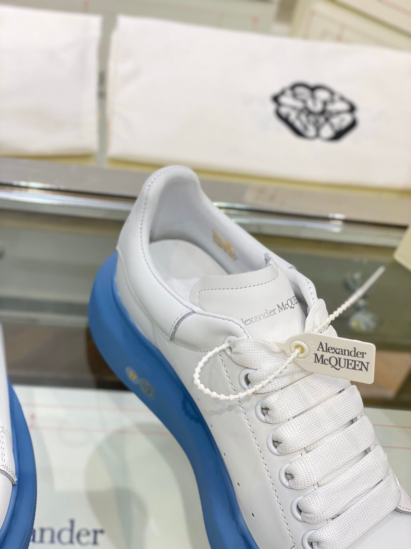 GIÀY ALEXANDER MCQUEEN SNEAKERS SHOES AAA UNISEX NAM VÀ NỮ DA BÊ HẢO HẠNG