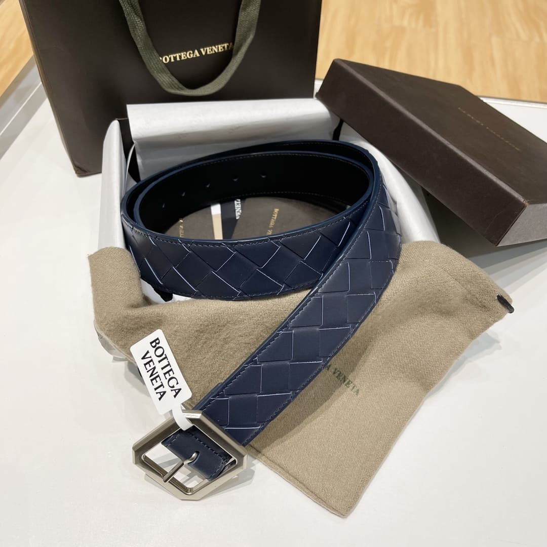 DÂY LƯNG BOTTGA VENETA BLUE INTRECCIATO LEATHER Khóa bạc