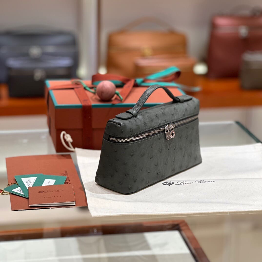 TÚI Loro Piana Women Extra Pocket L27 in Ostrich Leather Elephant da đà điểu(Gía Liên Hệ)