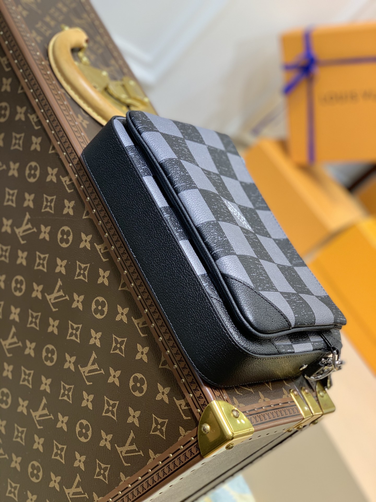 TÚI LOUIS VUITTON TRIO Damier Infini 3D Messenger Bag