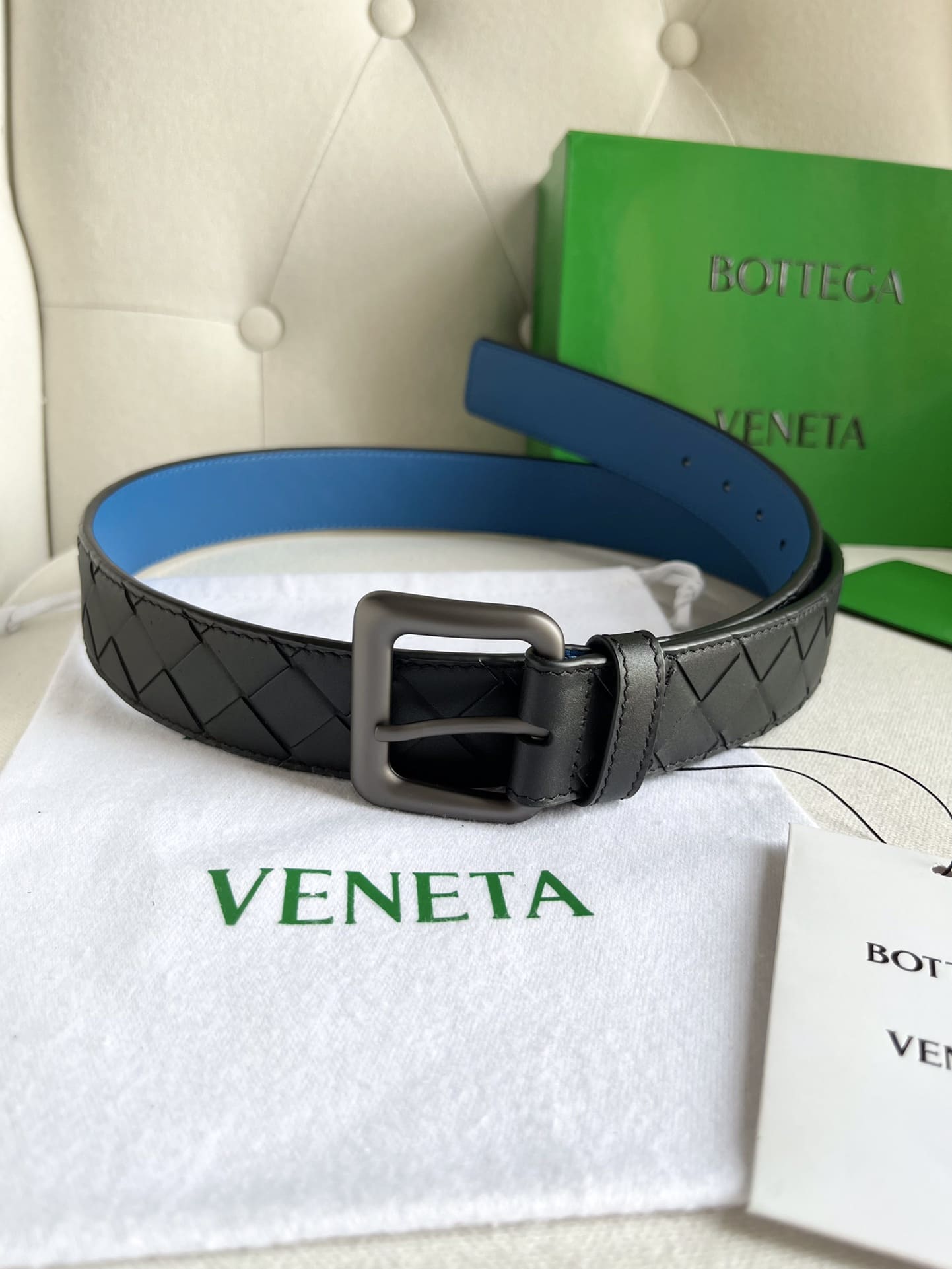 DÂY LƯNG BOTTGA VENETA BLACK INTRECCIATO LEATHER Khóa đen mờ