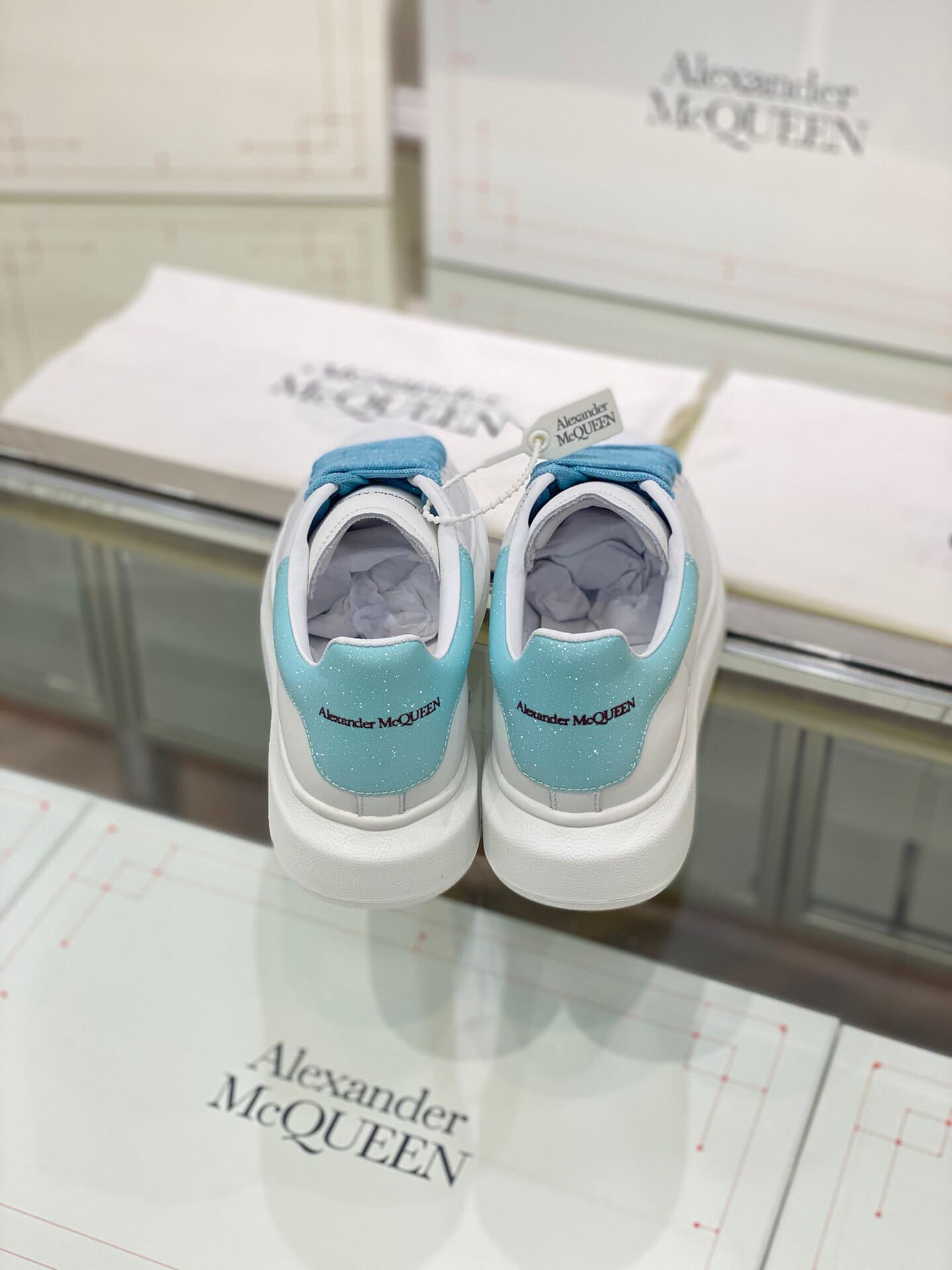 GIÀY ALEXANDER MCQUEEN SNEAKERS SHOES AAA UNISEX NAM VÀ NỮ DA BÊ HẢO HẠNG