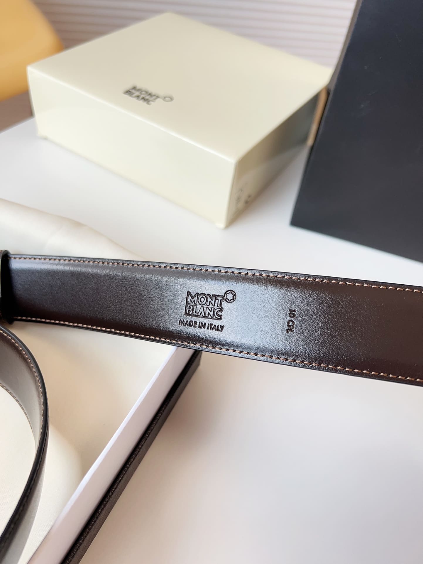 DÂY LƯNG MONTBLANC CALFSKIN LEATHER Belt Khóa bạc