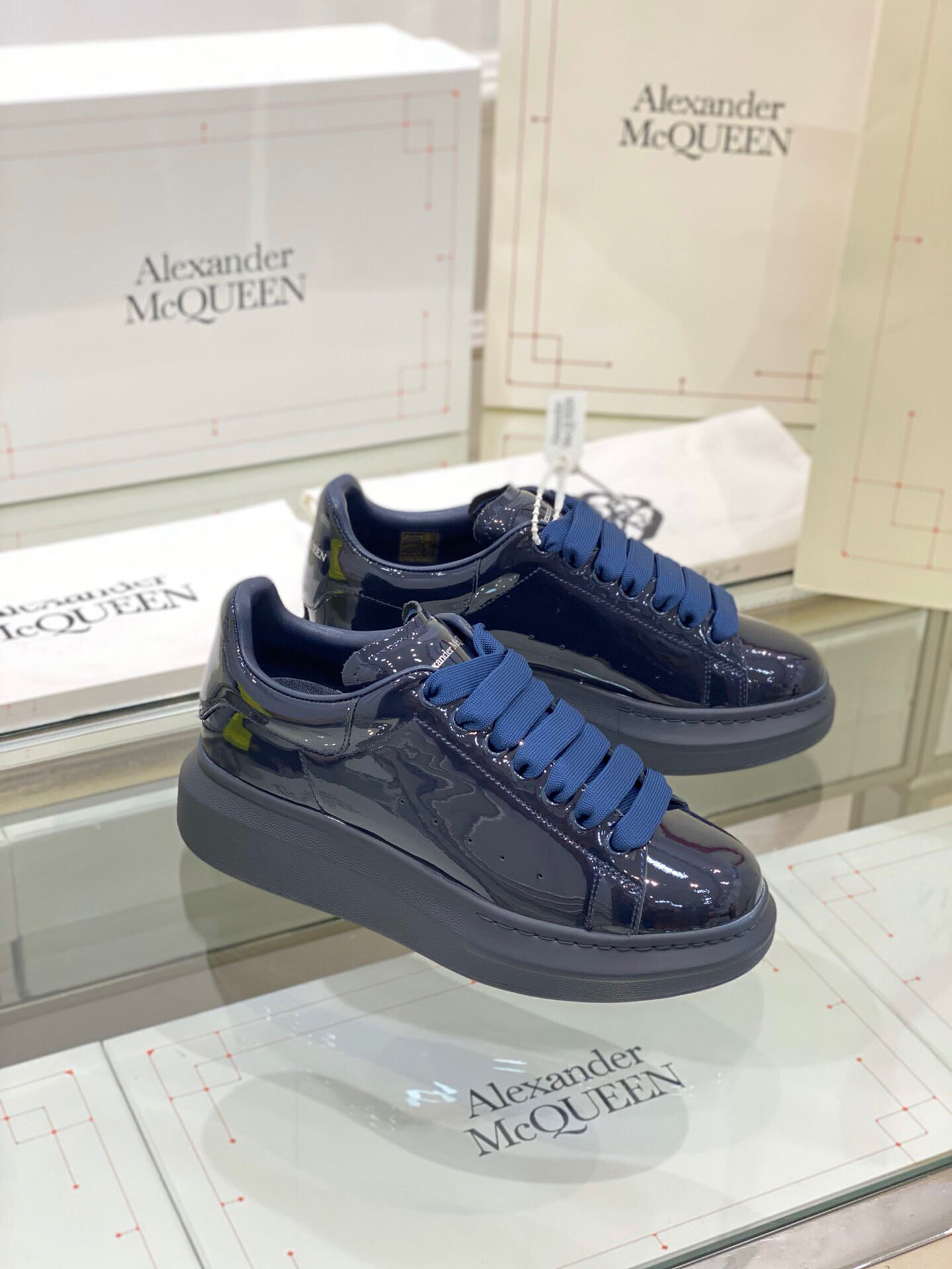GIÀY ALEXANDER MCQUEEN SNEAKERS SHOES AAA UNISEX NAM VÀ NỮ DA BÊ HẢO HẠNG