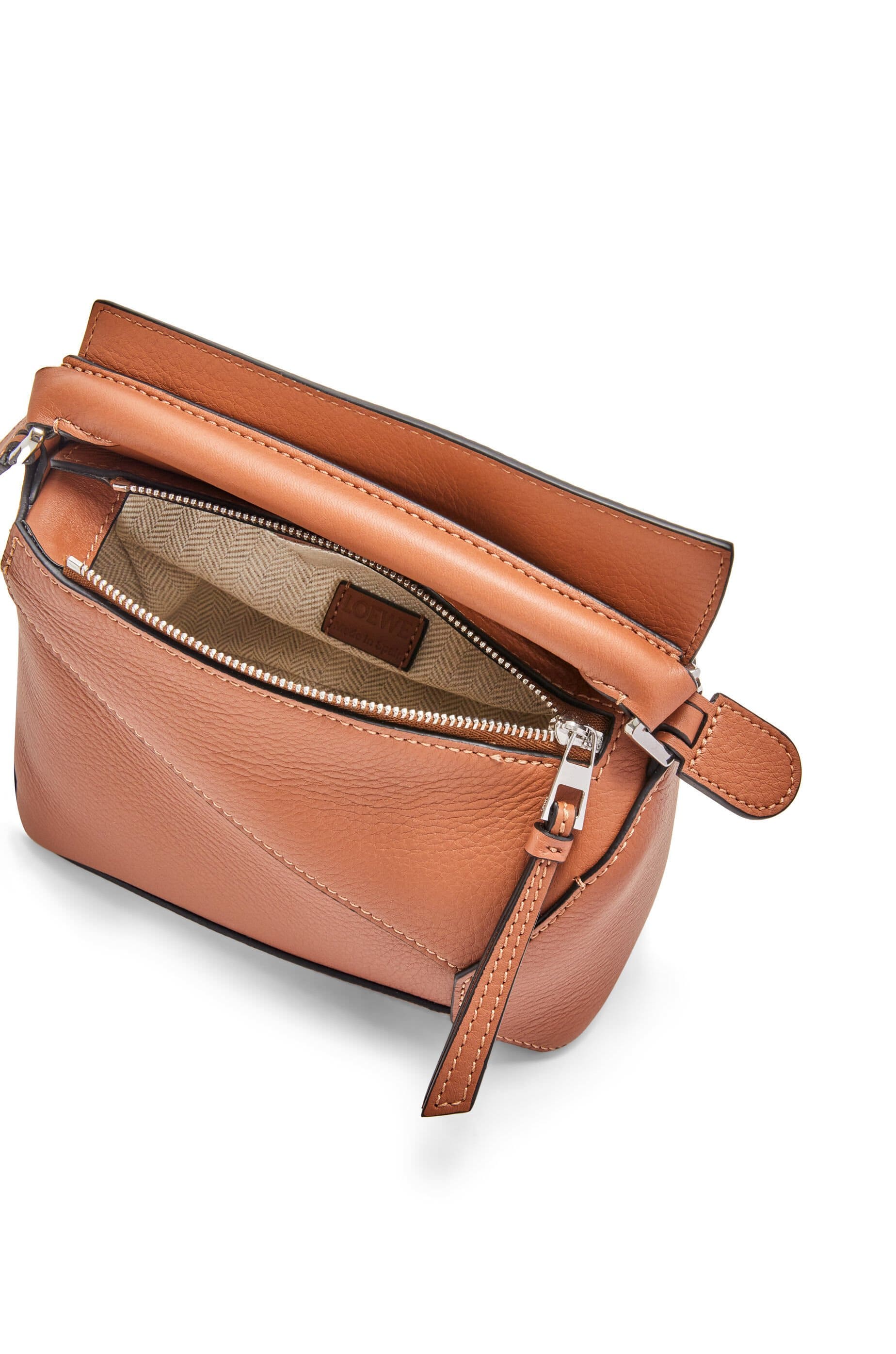 Túi LOEWE Mini Puzzle bag in classic calfskin tan